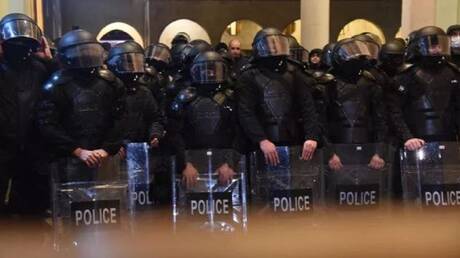 جورجيا.. الشرطة تعتقل 10 محتجين آخرين والمعارضة تقدم مطلبين للسلطات لتجنب التصعيد