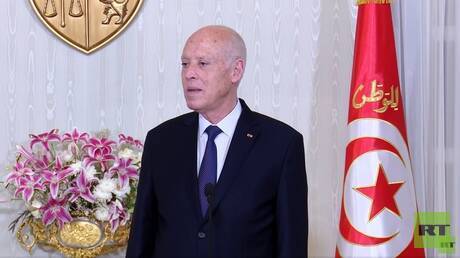 الرئيس التونسي ينفي أي عنصرية في موقفه من المهاجرين الأفارقة (فيديو)