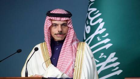 وزير الخارجية السعودي يغرّد معلقا على اتفاق التطبيع مع إيران
