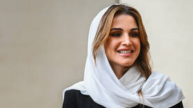 إليسا ومروان خوري يهديان أغنية لابنة العاهل الأردني بمناسبة عقد قرانها والملكة رانيا تعلق (فيديو)
