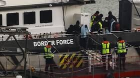 الأمم المتحدة تنتقد خطة سوناك لطرد لاجئي القوارب وتعتبرها خرقا واضحا للاتفاقيات