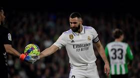 ريال مدريد يتفق مع بنزيما
