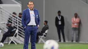 المصائب تنهال على مدرب الهلال السعودي بعد الحادث المروع لعائلته