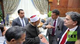 شيخ الأزهر لوفد فرنسي: تطبيع الشذوذ الجنسي خطر وليس حرية رأي.. والإسلام من الإرهاب براء