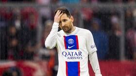 مدرب برشلونة: الوقت غير مناسب للحديث عن عودة ميسي