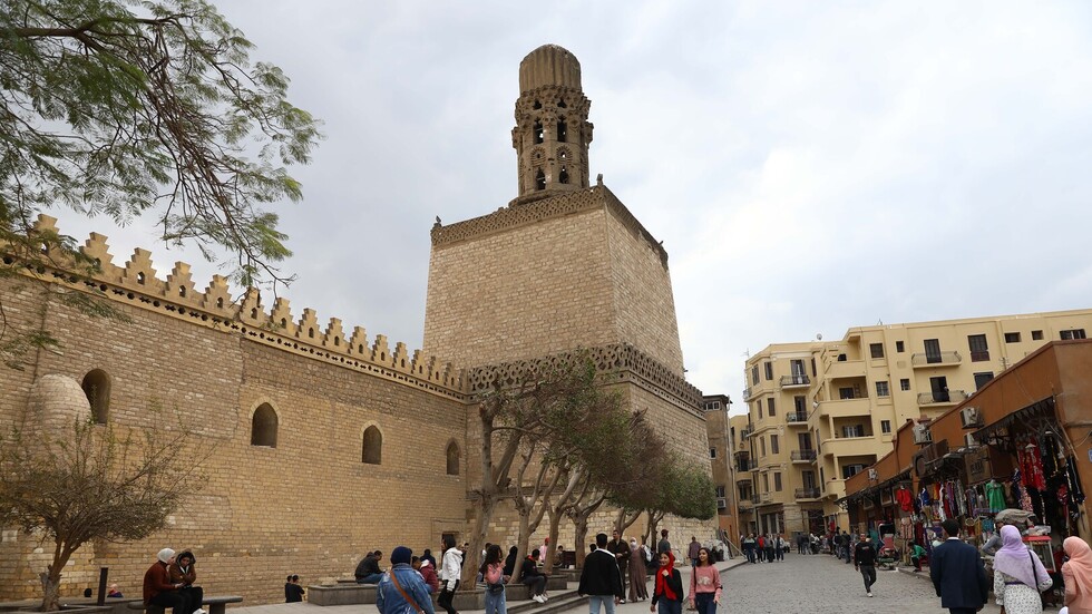 مصر..وزارة الأوقاف تصدر توضيحا بشأن إقامة سرادقات بساحات المساجد المغلقة أو المفتوحة