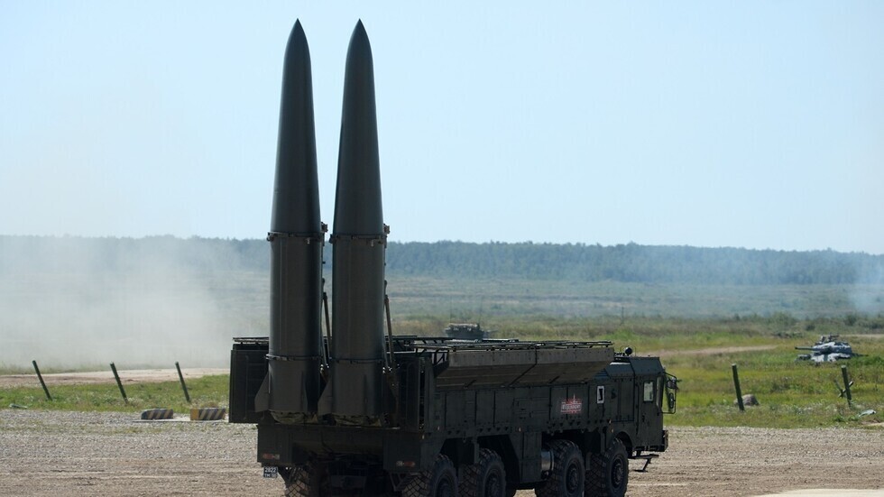 شويغو: قوات بيلاروس تلقت منظومات إسكندر- إم التي يمكنها استخدام الصواريخ التقليدية والنووية