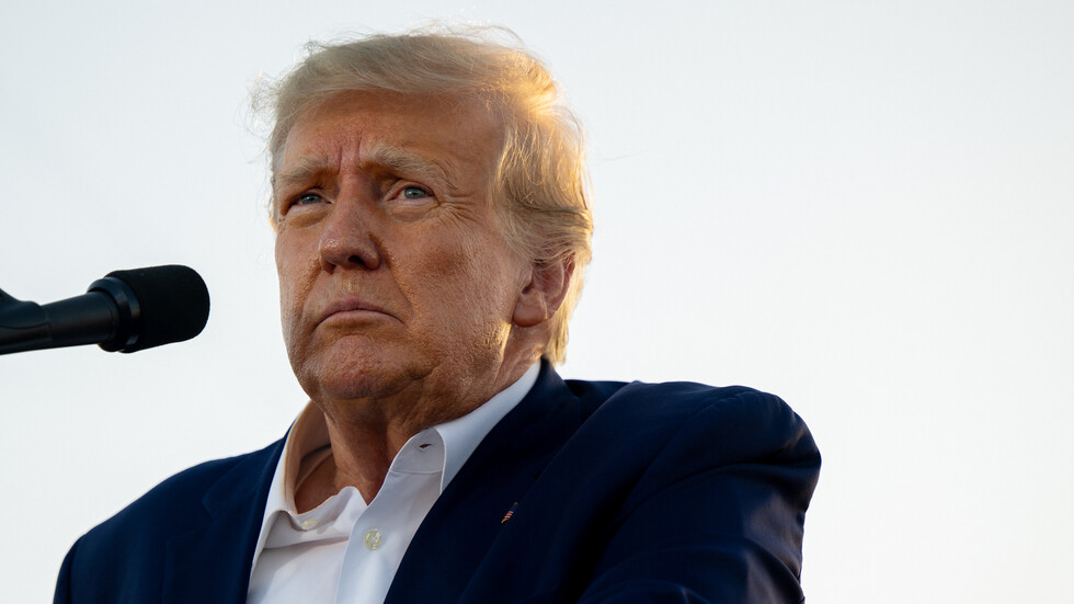 ترامب يعتبر استدعاءه للمثول أمام القضاء حدثا "سرياليا"