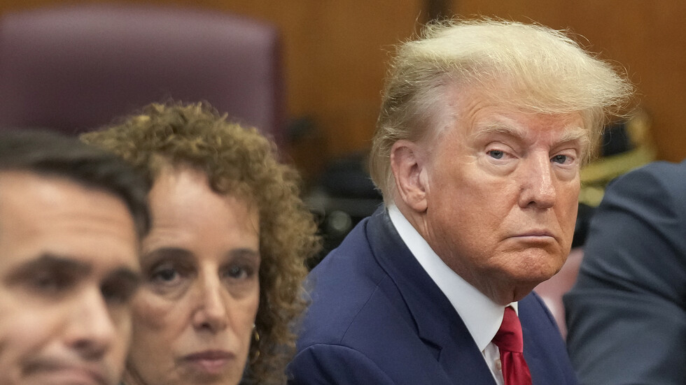 ترامب من فلوريدا: إن مطاردة الساحرات هذه مثلها مثل غيرها ستنقلب على بايدن!