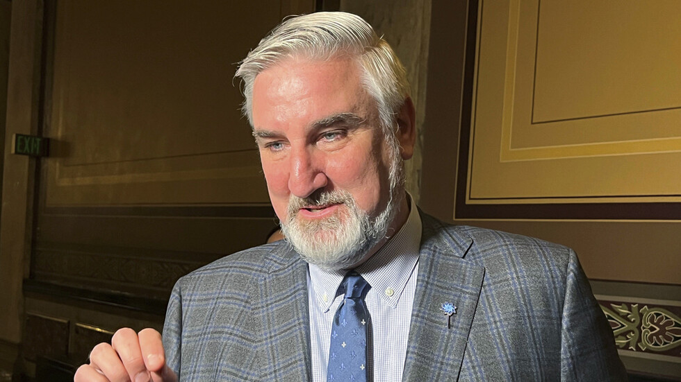 ولايتان أمريكيتان تحظران الرعاية الصحية المتعلقة بـ"تأكيد الجنس"