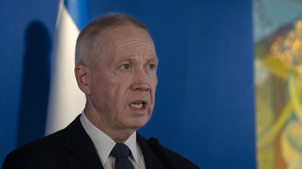 وزير الدفاع الإسرائيلي يأمر بإعداد خطط هجومية للرد على الهجوم الصاروخي