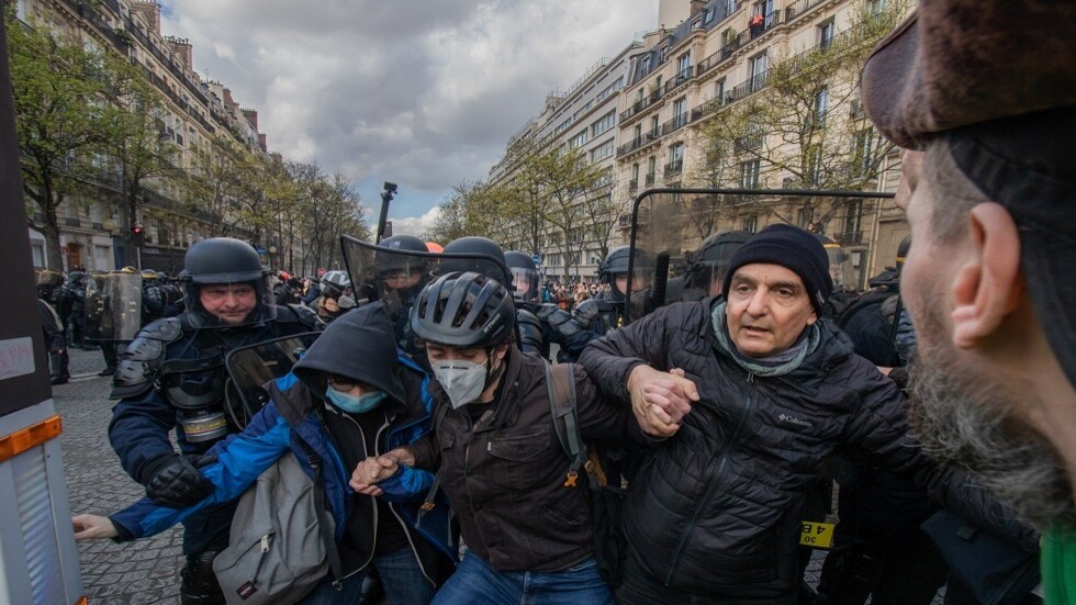فرنسا.. احتجاجات إصلاح قانون التقاعد تحشد 570 ألف متظاهر في يوم التعبئة الـ11