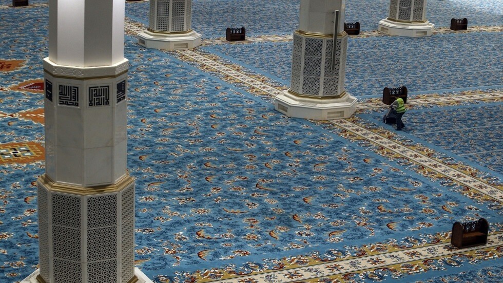 الإمام مهساس يتحدث لأول مرة عن حادثة القطة ويتوجه بكلمة لمن انتحل شخصيته (فيديو)