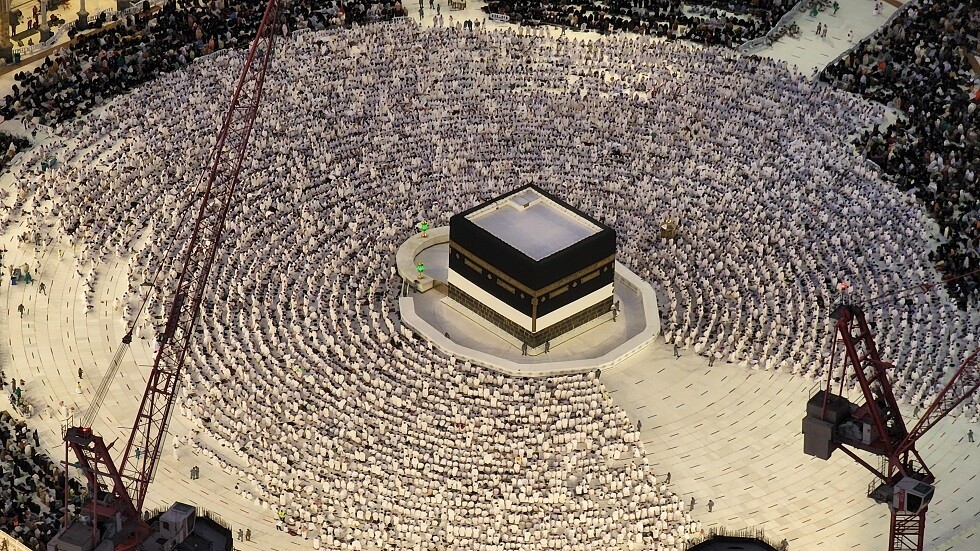 السعودية.. هيئة كبار العلماء تصدر بيانا بشأن الدعوة لإنشاء مذهب فقهي إسلامي جديد