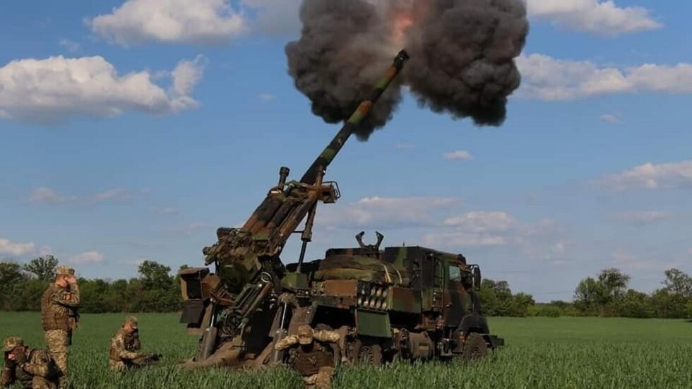 الدنمارك تعتزم تسليم كييف مدافع Caesar خلال شهر