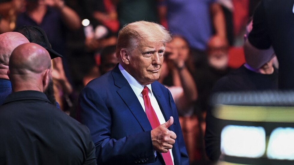 ترامب يوجه تحذيرا إلى ديسانتيس