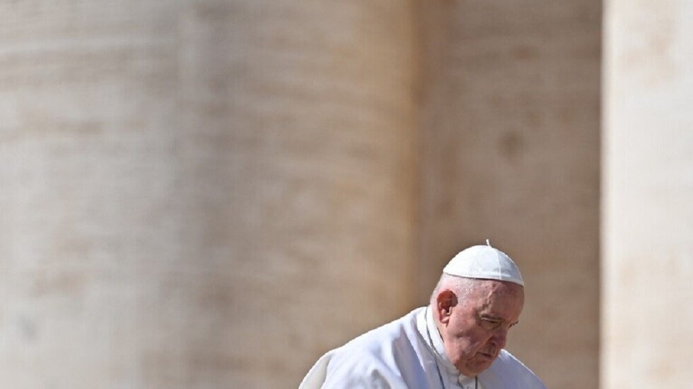 هل يمكن أن يصاب الإنسان بمس شيطاني؟.. بابا الفاتيكان يحذّر من الشياطين "المهذبين"