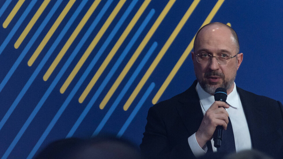 رئيس الوزراء الأوكراني: الهجوم المضاد قد يبدأ في الصيف