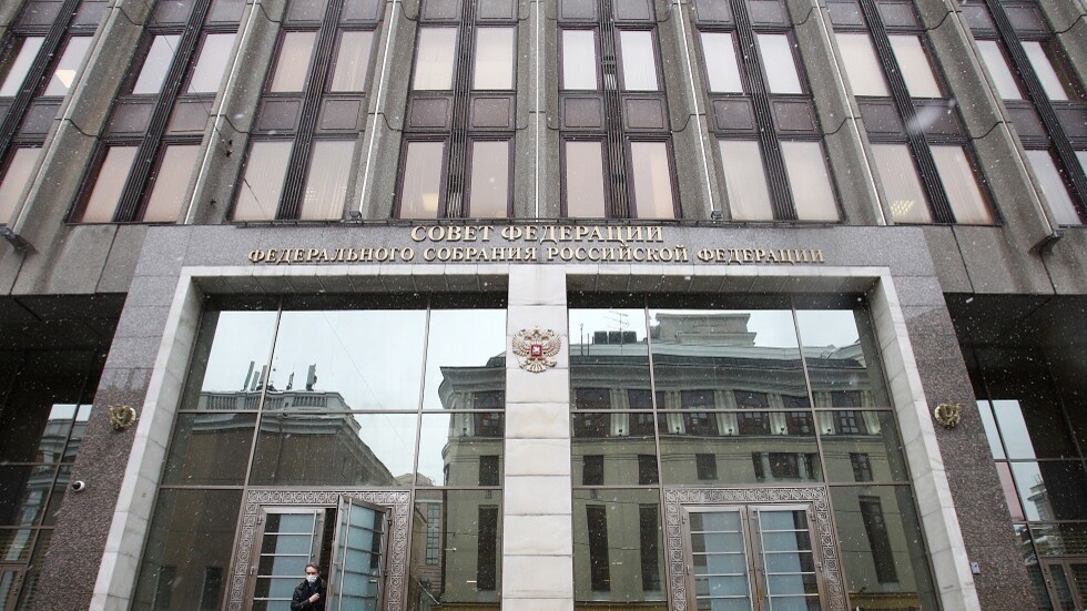 مجلس الاتحاد الروسي يوافق على تقرير اللجنة البرلمانية حول المختبرات البيولوجية الأمريكية بأوكرانيا