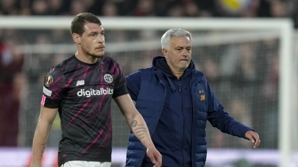 روما يتلقى ضربة موجعة "مزدوجة" في هولندا