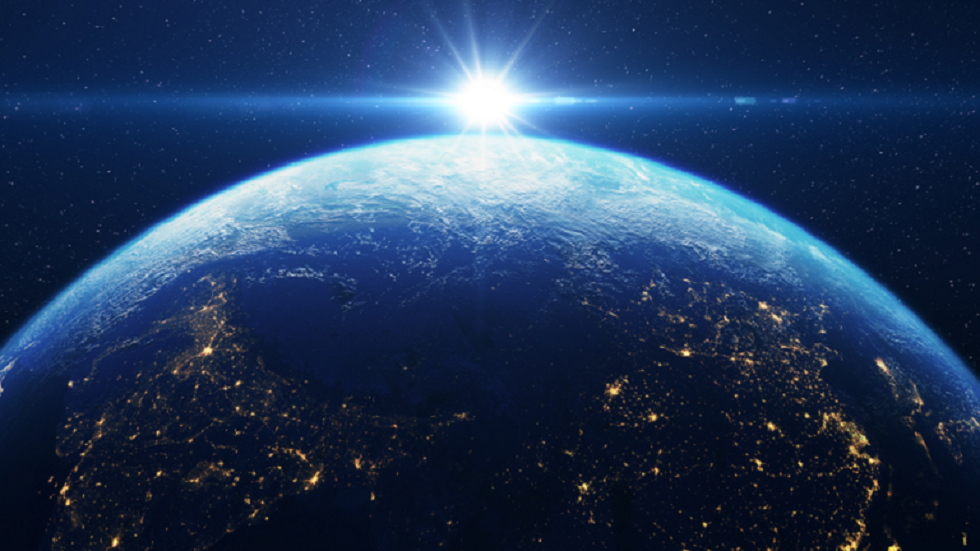 روسيا تصنع أقماراً متطورة لاستشعار الأرض عن بعد