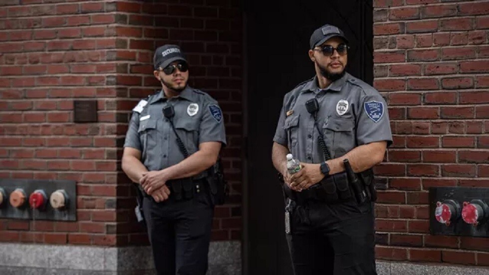 "نيويورك تايمز": من المحتمل أن يواجه تيشيرا السجن 15 عاما