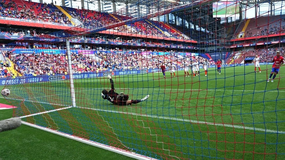 تسيسكا موسكو يعمق جراح أورال