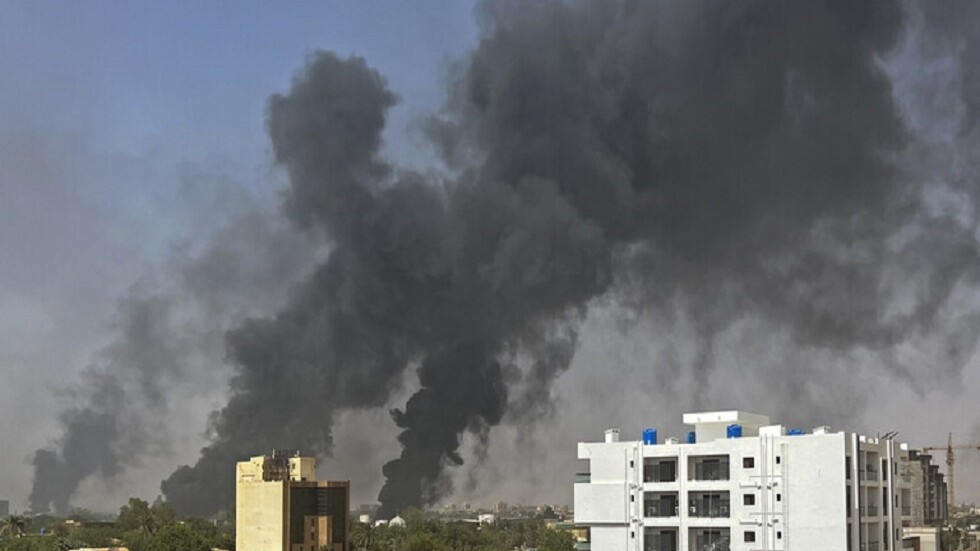 يديعوت أحرونوت: تل أبيب تتوسط للتهدئة بين الأطراف السودانية