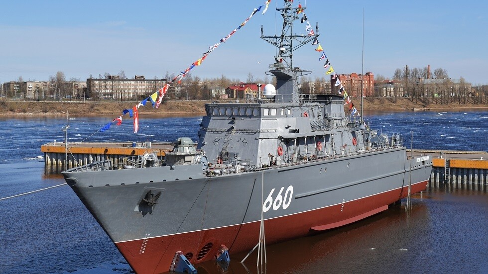 روسيا تنزل إلى المياه كاسحة ألغام بحرية زودتها بقدرات مميزة