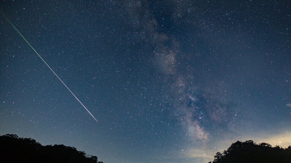 كويكب يضرب الأرض بعد ساعات من رصده ويتحول إلى كرة نارية 