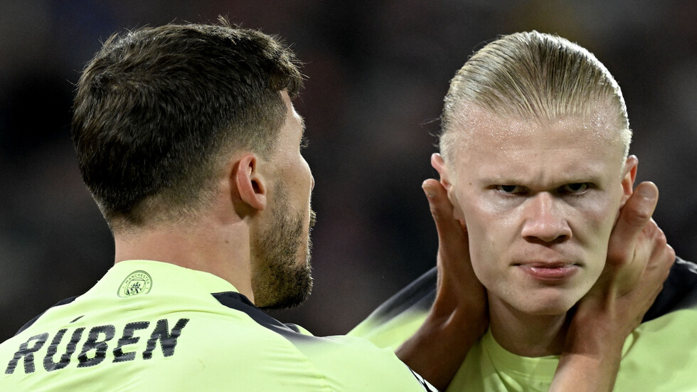 شاهد.. هالاند "المدمر" يهدر ركلة الجزاء الأولى له منذ عامين