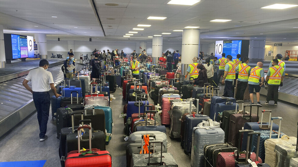 كندا.. الشرطة تحقق في عملية سرقة ذهب ضخمة في مطار تورنتو