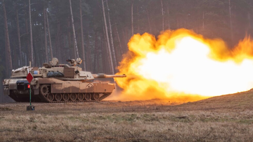 صحيفة: الدبابات الأمريكية لن تصل إلى أوكرانيا قبل بدء هجوم كييف المضاد