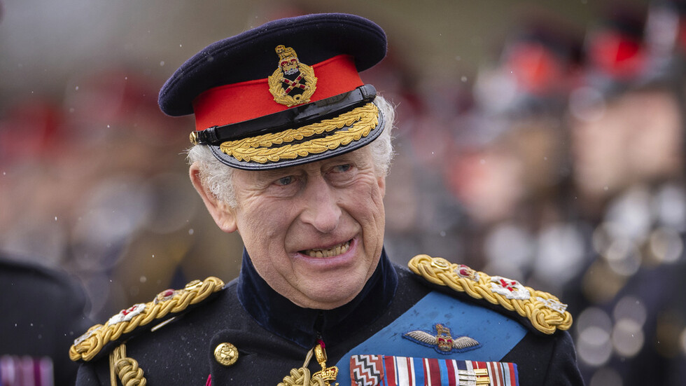 مساعد ملكي سابق يكشف عن العلامة الخفية لمعرفة إذا الملك تشارلز مستاء
