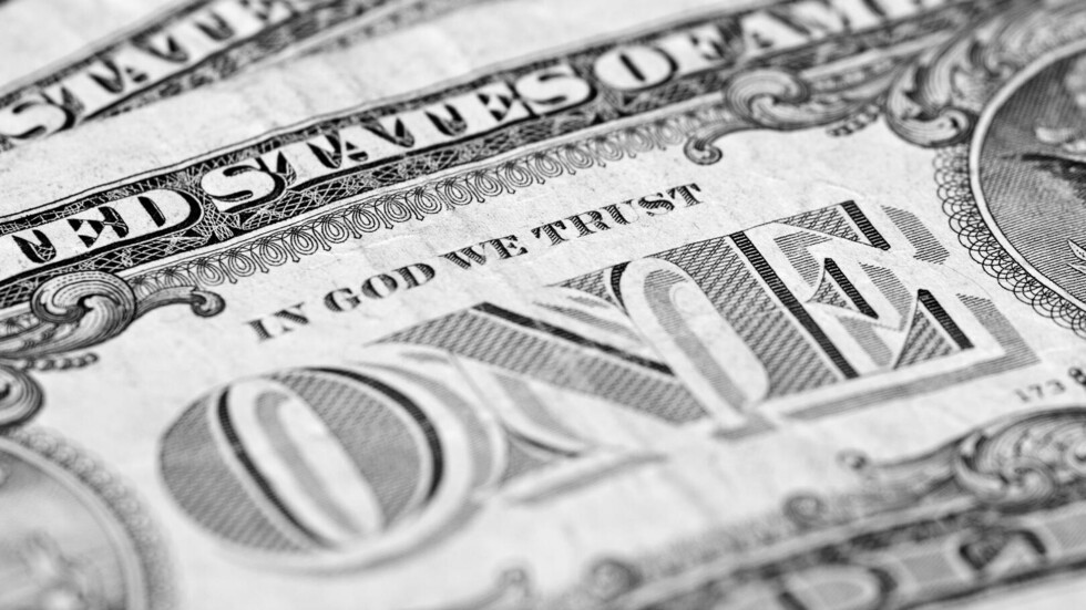 هل يكرر الدولار مصير الجنيه البريطاني بعد الحرب العالمية الثانية؟