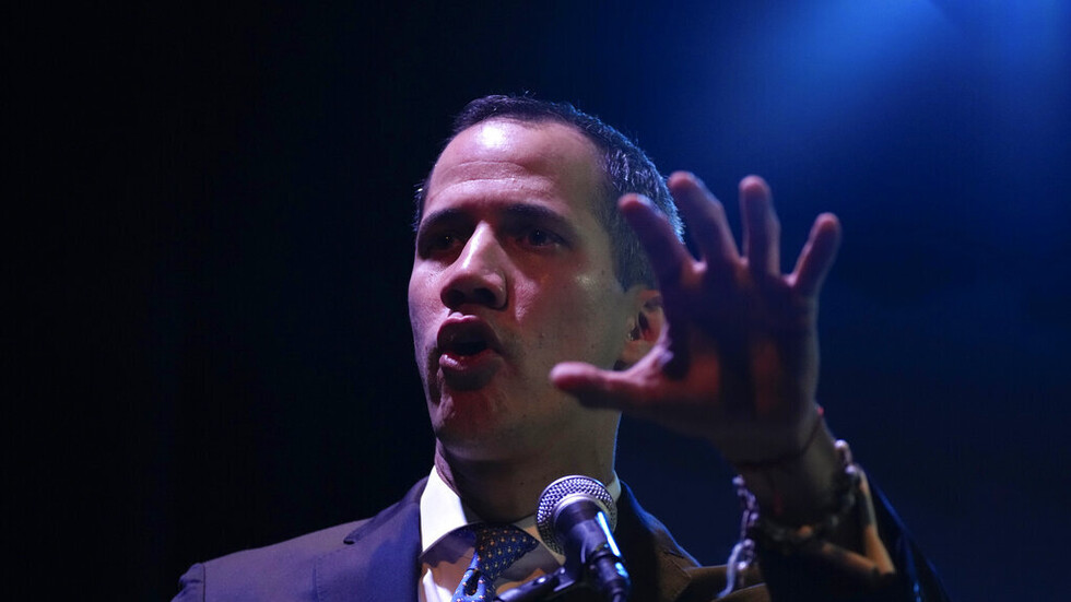 مصادر: كولومبيا أرغمت المعارض الفنزويلي غوايدو على مغادرة أراضيها