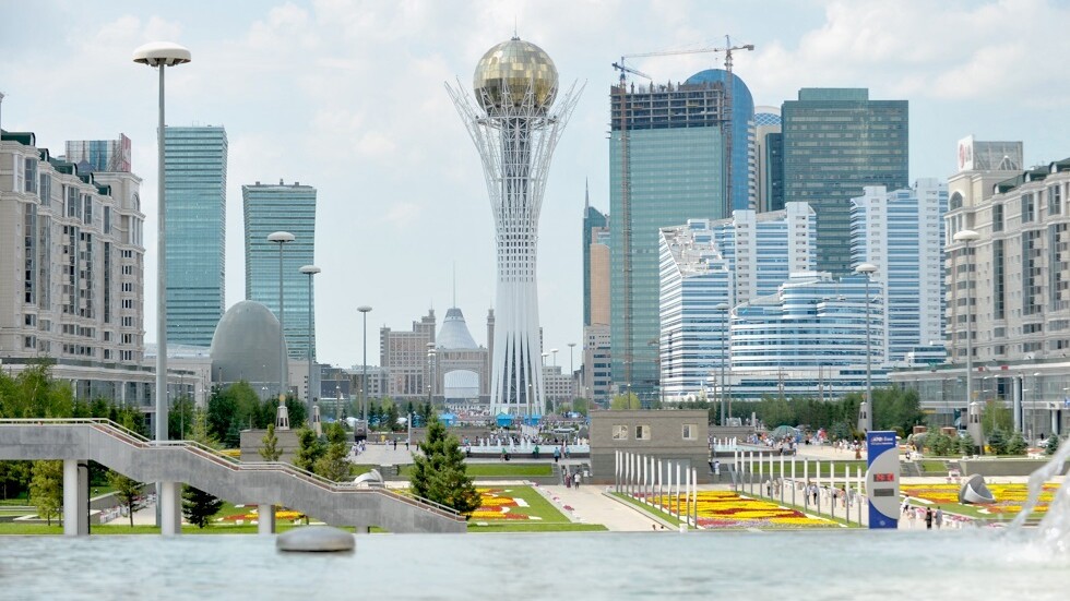 الولايات المتحدة تهدد كازاخستان بعقوبات ثانوية حال "مساعدتها لروسيا"