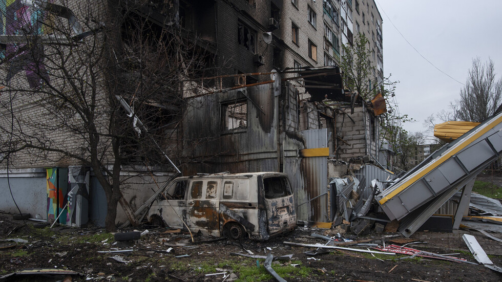 مسؤول عسكري أوكراني: الوضع في أرتيوموفسك صعب