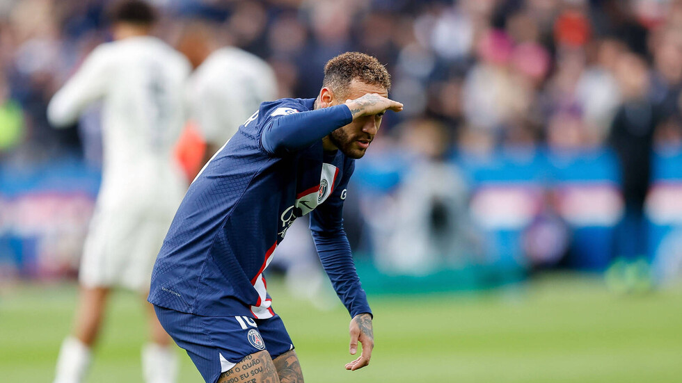 عملاق إنجليزي يطرق أبواب نيمار للمرة الثالثة