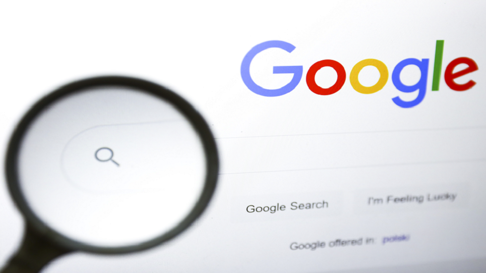 "إعداد مخفي" تحتاجه لحذف سجل بحث غوغل الخاص بك!