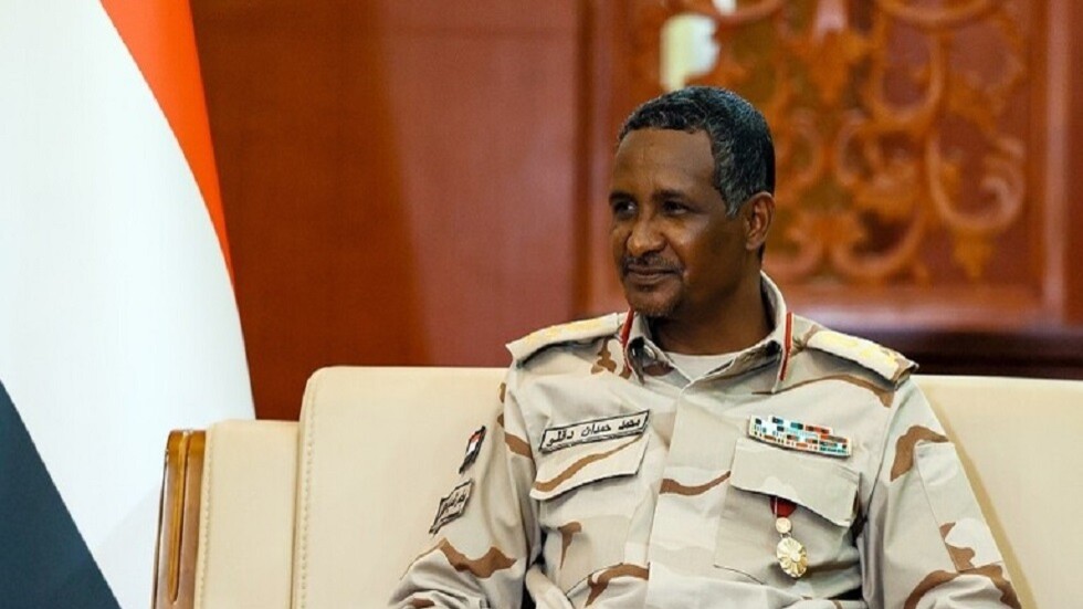 دقلو يبحث الأزمة السودانية مع وزير الخارجية السعودي