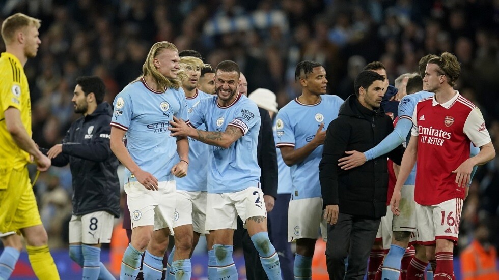 مانشستر سيتي يكتسح أرسنال في "مباراة الموسم" ويقترب من لقب "البريمير ليغ".. فيديو