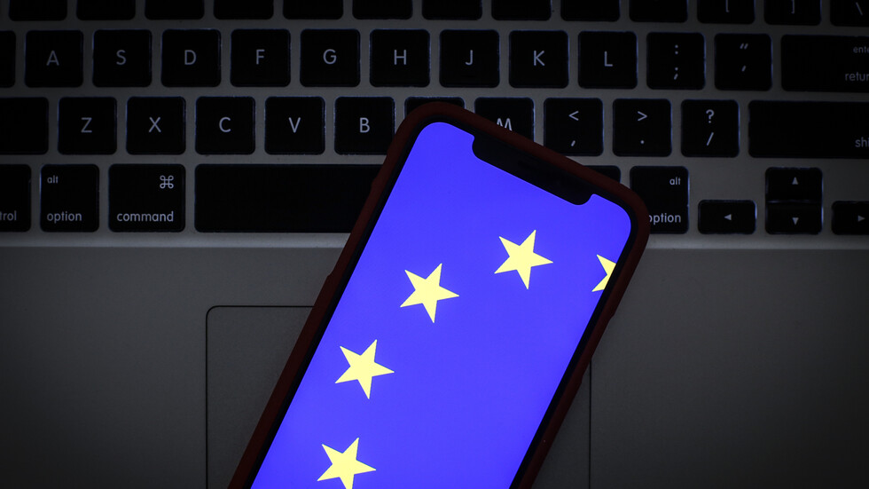 انخفاض الأسهم الأوروبية وسط مخاوف حول القطاع المصرفي الأمريكي