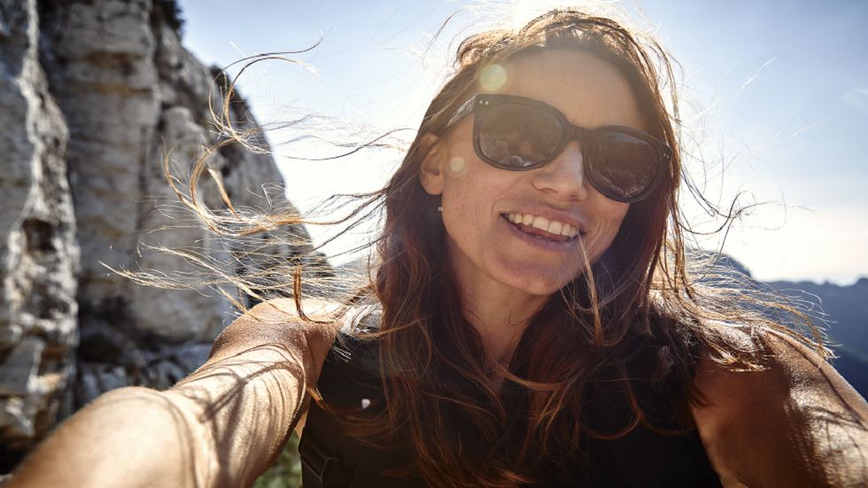 اكتشاف سبب إدمان بعض الناس على صور السيلفي!