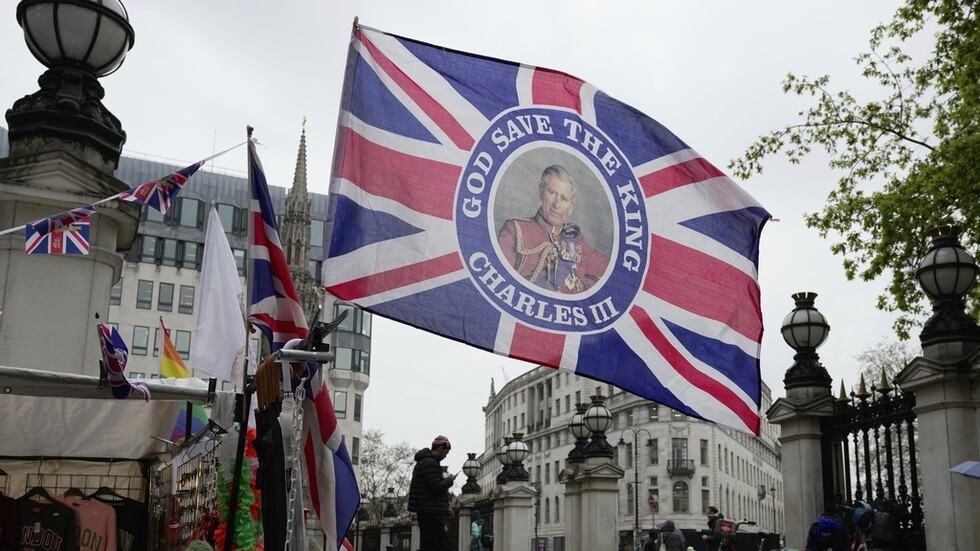 تسجيل مراسم تتويج تشارلز ملك بريطانيا في ألبوم