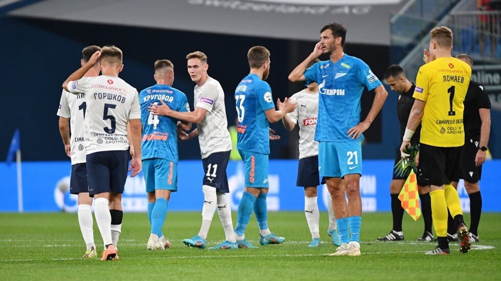 زينيت بطرسبورغ يكتسح كريليا سوفيتوف بخماسية برازيلية