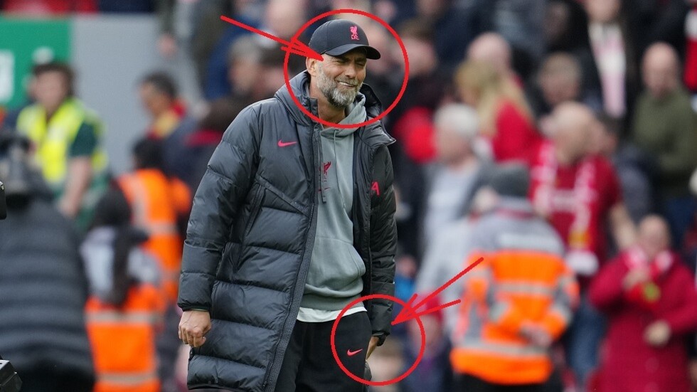 مباراة مجنونة ورد فعل هيستري.. إصابة كلوب بعد سلوك غريب أمام الحكم الرابع (فيديو)