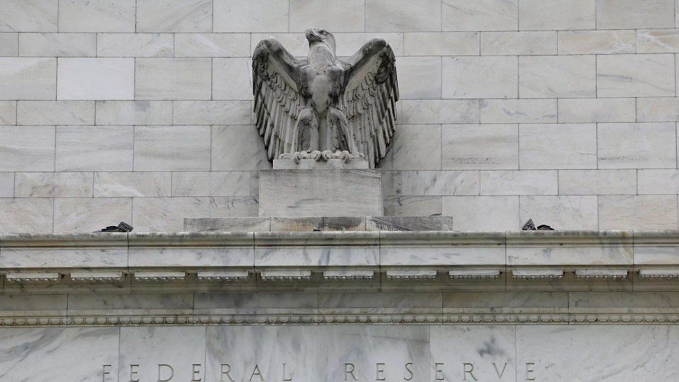 الاحتياطي الفيدرالي: إعادة التضخم في أمريكا إلى نسبة 2% صعبة المخاض