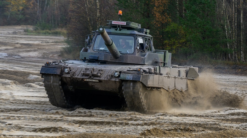 بحلول بداية أبريل أوكرانيا تتسلم 19% فقط من الدبابات الغربية الموعودة