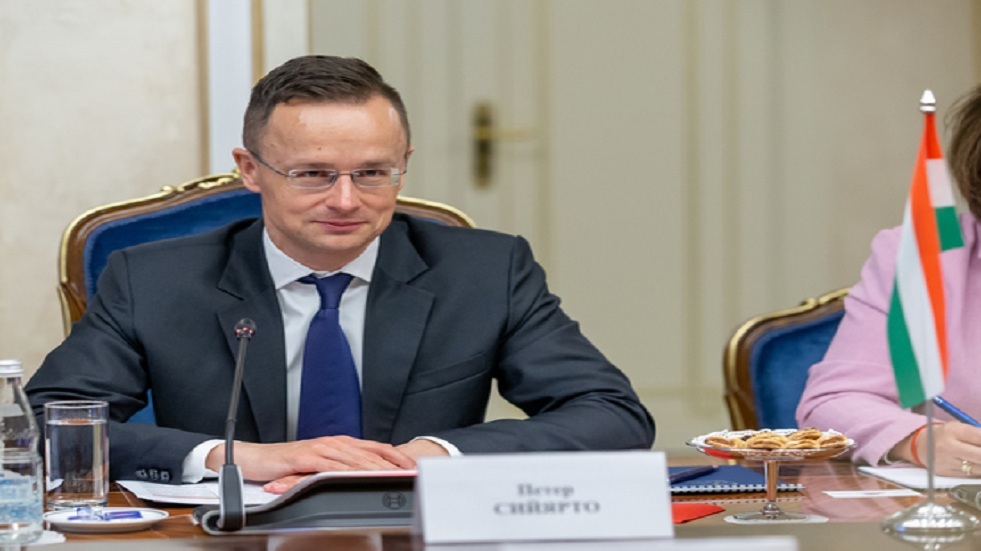 وزير الخارجية الهنغاري في موسكو لبحث التعاون المشترك في مجال الطاقة